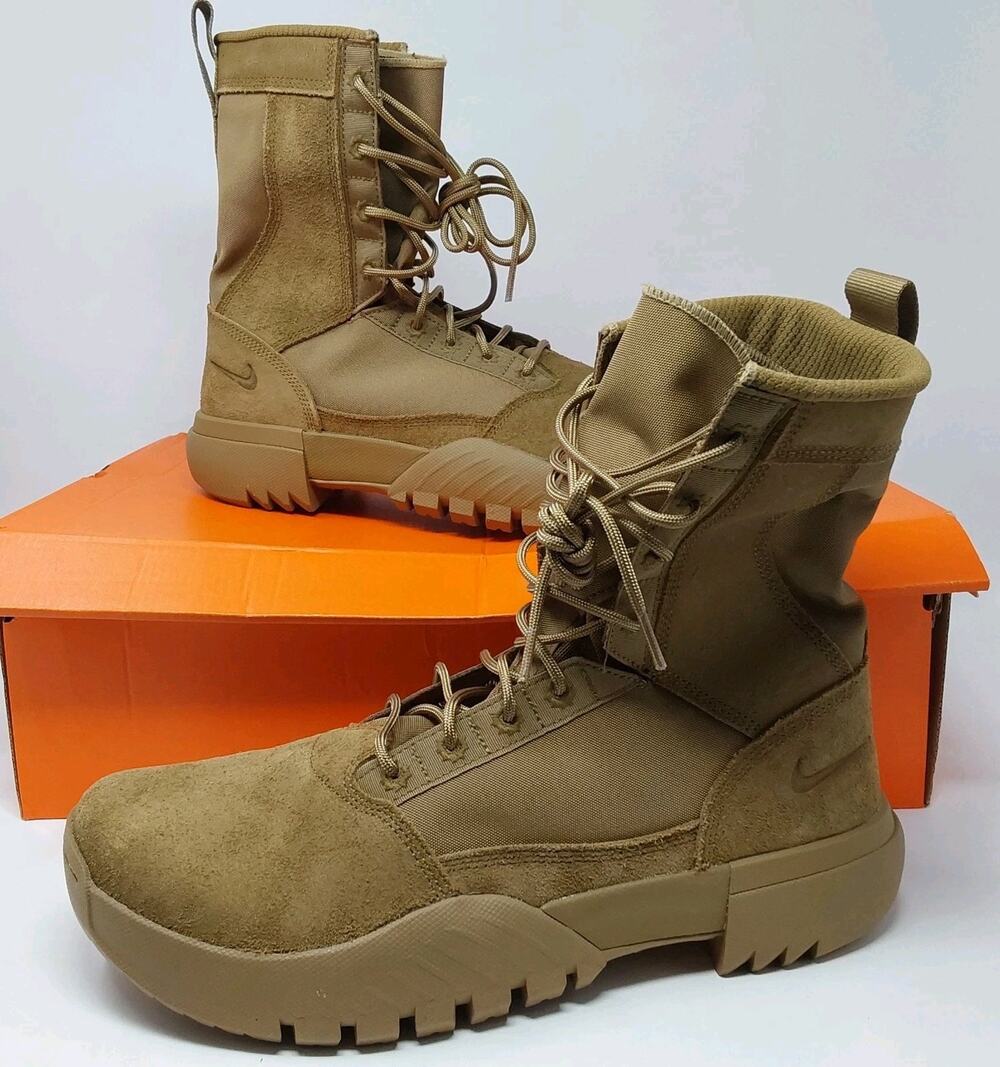 Nike SFB Air Field 8" Tactical Boots Coyote Tan Men's US 11 FV0572-900